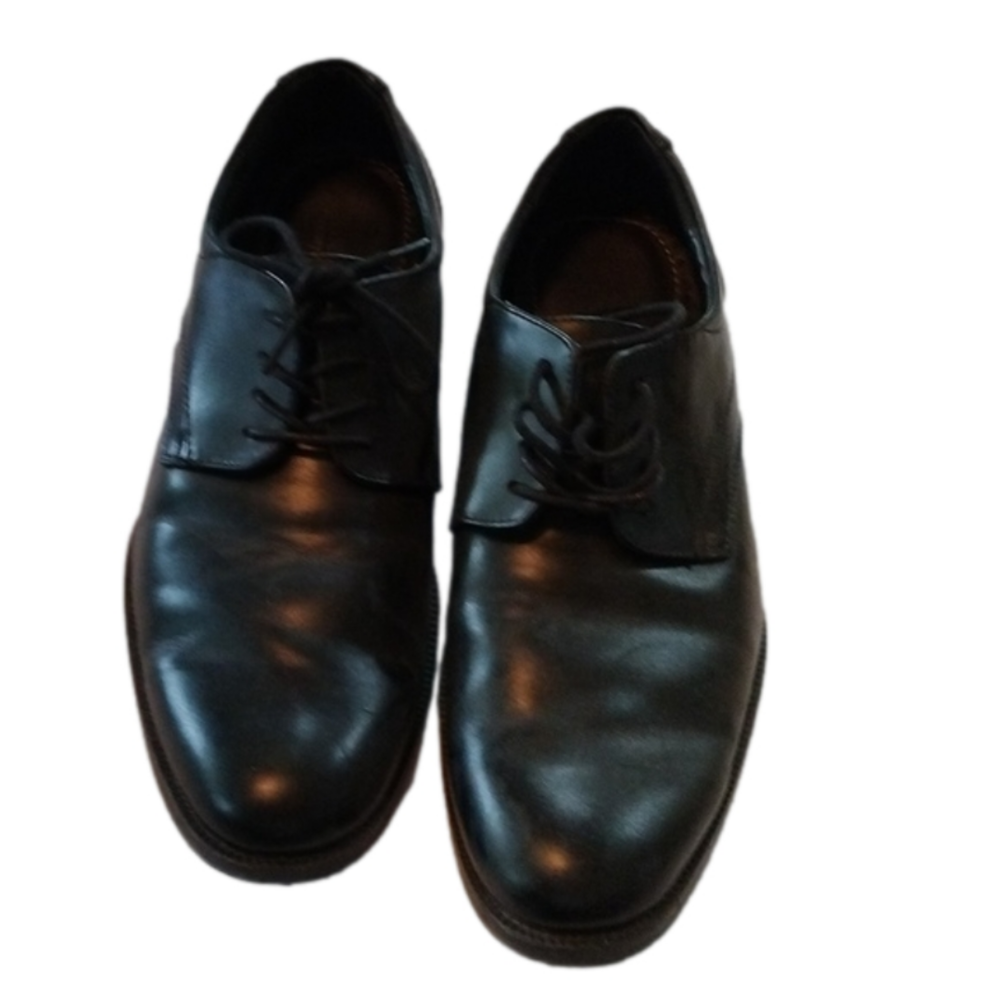Men's Van Heusen LARRY Black Dress shoes, Size 9.5 Medium